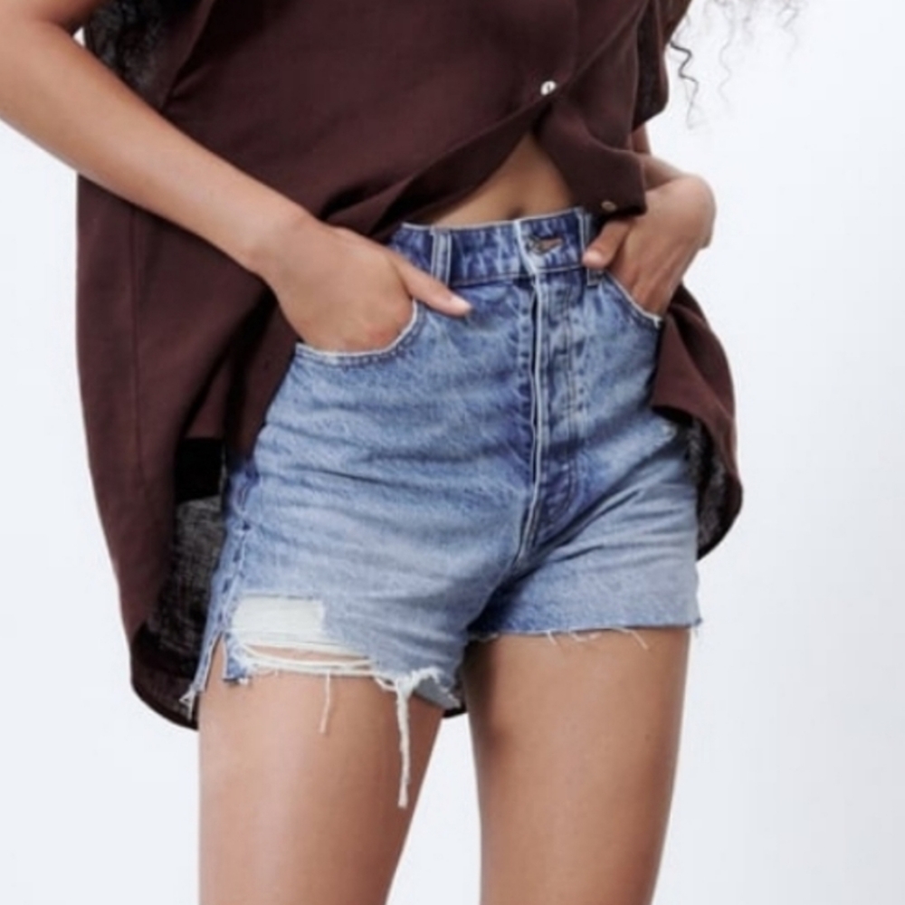 🆕️ ZARA | High Rise Jean Shorts